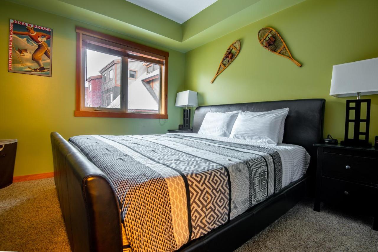 Renovated Condo, 2Br, 2Ba, Heated Pool, 3 Hot Tubs, Pets Welcome! Canmore Exterior photo