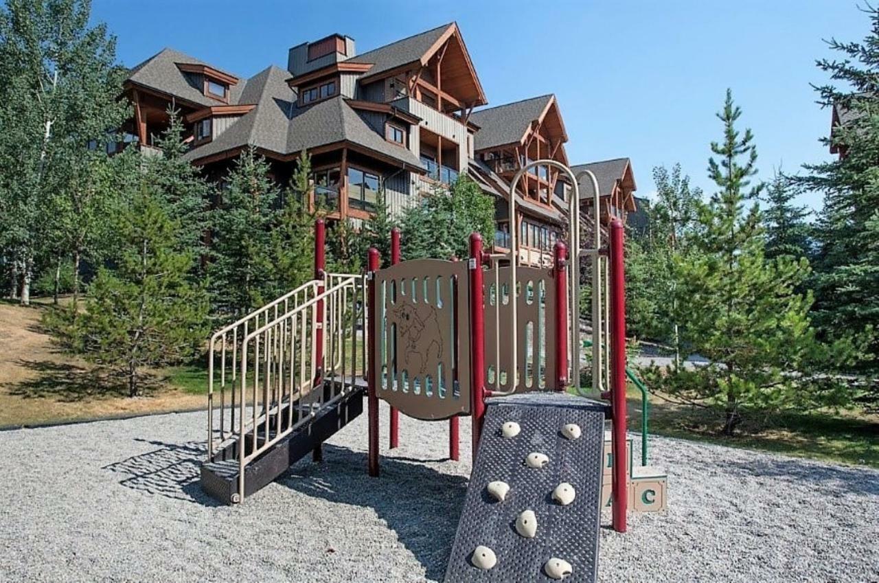 Renovated Condo, 2Br, 2Ba, Heated Pool, 3 Hot Tubs, Pets Welcome! Canmore Exterior photo